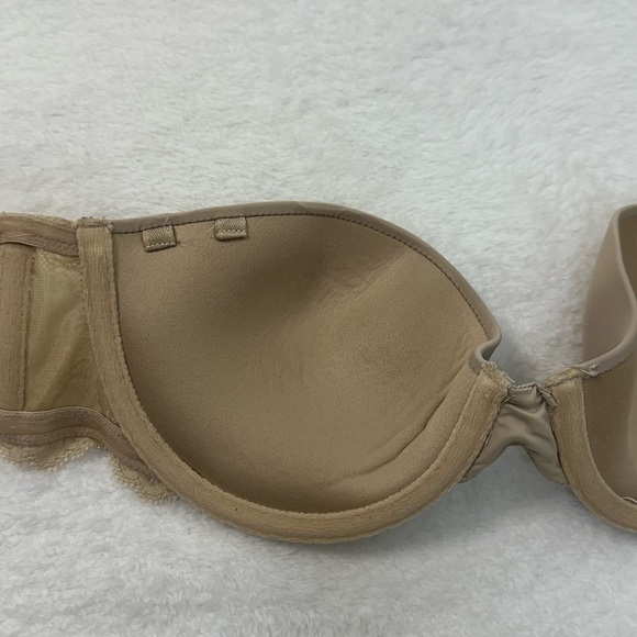 GAP Tan Seamless Strapless Bra Intimates - Picture 3 of 9